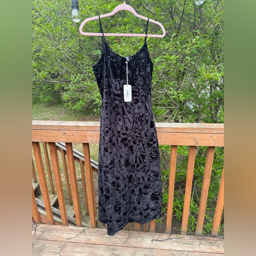 Elegant Black Velvet Dress
